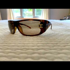 Tortoise colour with gold chanel logo